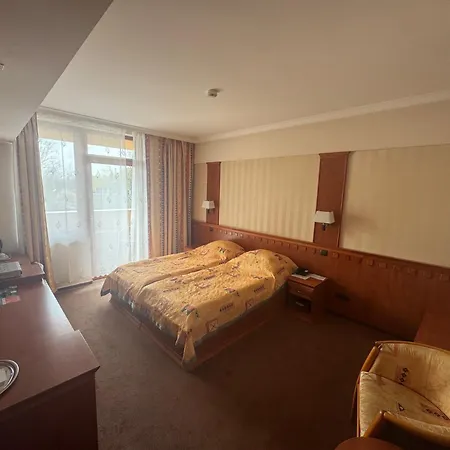 Csipke Hotel 3*