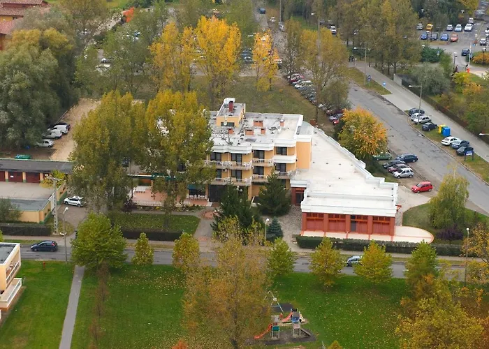 Csipke מלון קישקונהלש